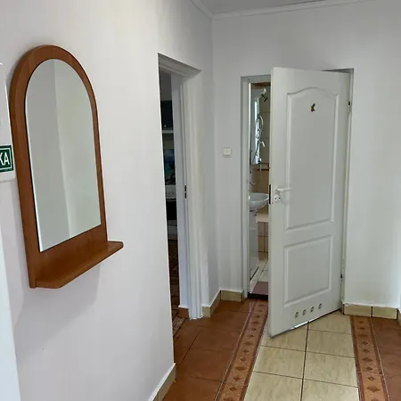 Dom Z Grillem Niedaleko Kapieliska شقة Zaszkow